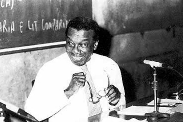 milton-santos-geografo-brasileiro-sala-de-aula