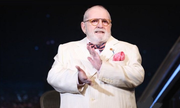 jo-agradece-a-equipe-entrevistados-amigos-e-todos-nos